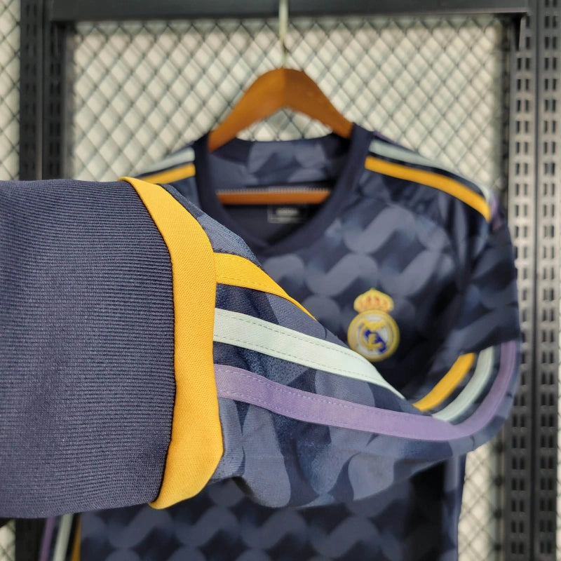 Camisa Real Madrid II - 2023/24 - Torcedor Manga Longa