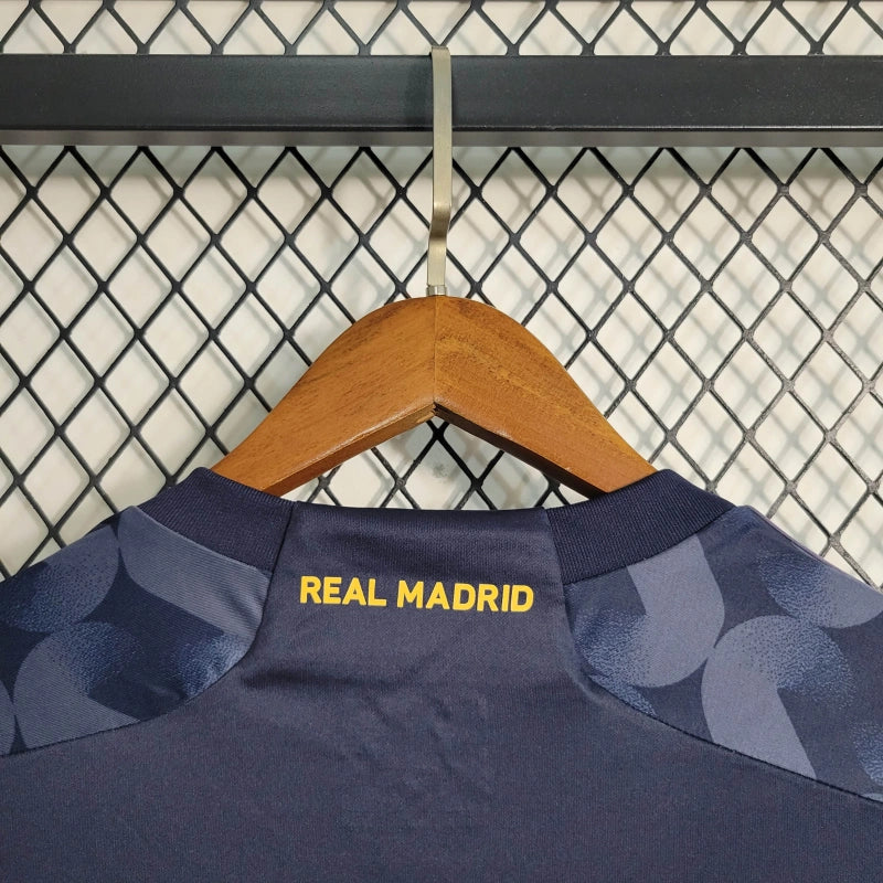 Camisa Real Madrid II - 2023/24 - Torcedor Manga Longa