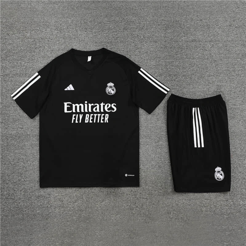 Conjunto Camisa e Short Real Madrid Preto - 2023/24