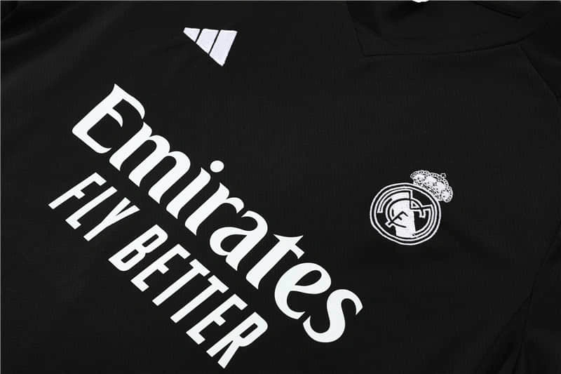 Conjunto Camisa e Short Real Madrid Preto - 2023/24